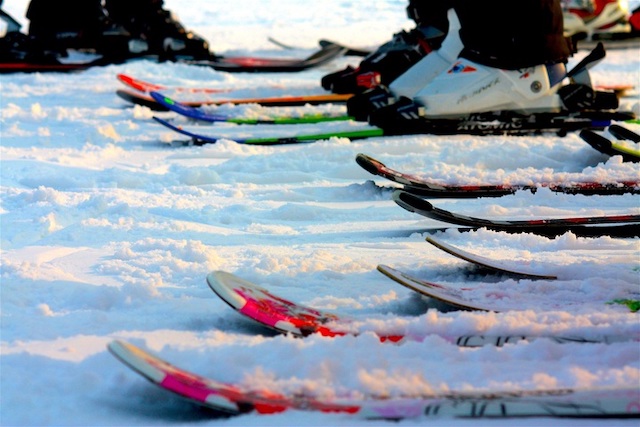 skiing-boots-snow-winter-cold-activity-fun